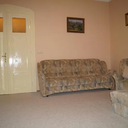 Idealist Apartmán *